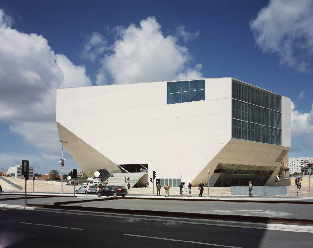 La Casa Della Música Oporto: Una sinfonía de arquitectura y cultura